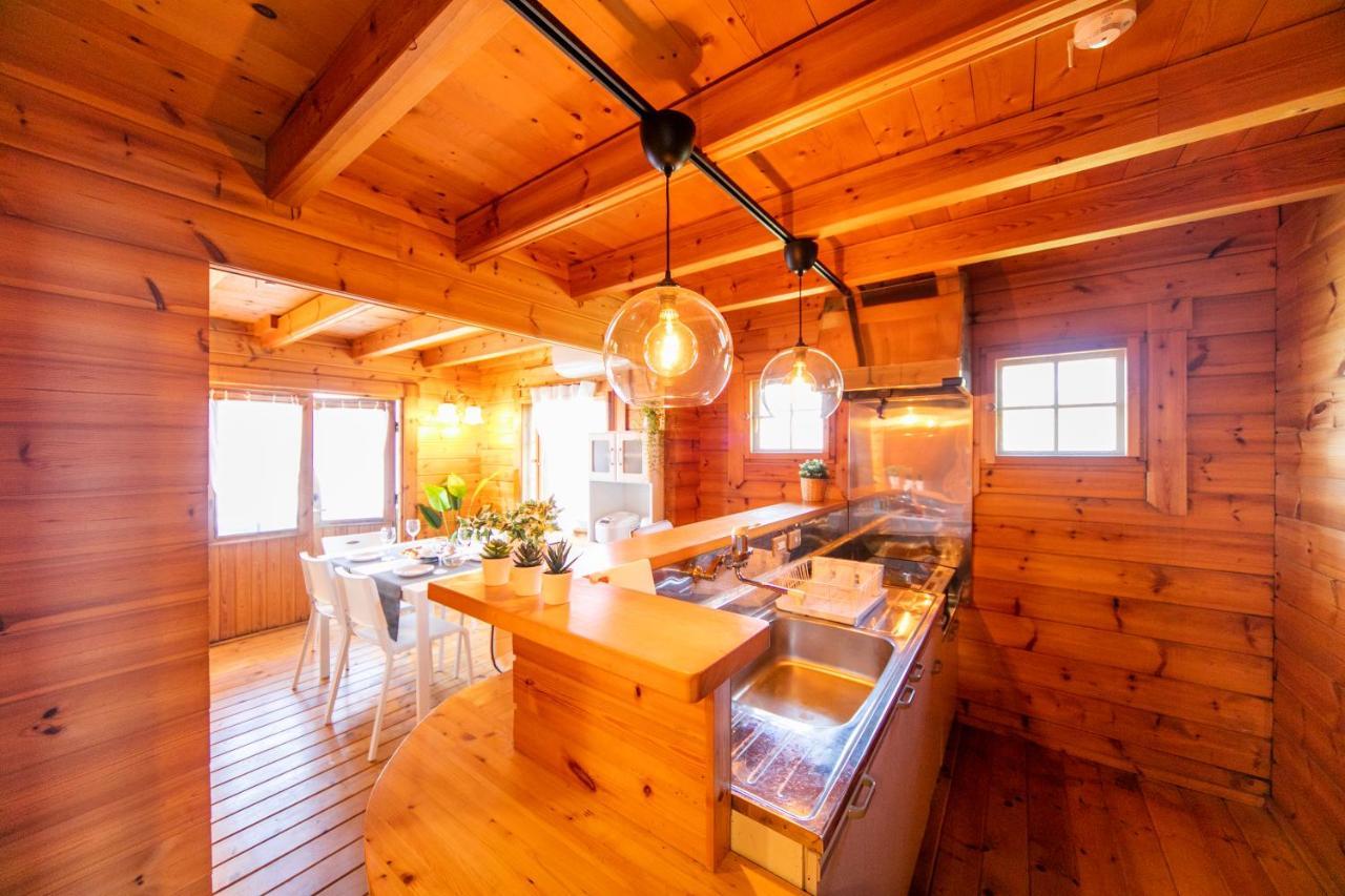 Awaji Seaside Log House In Goshiki 1 Villa Sumoto Bagian luar foto